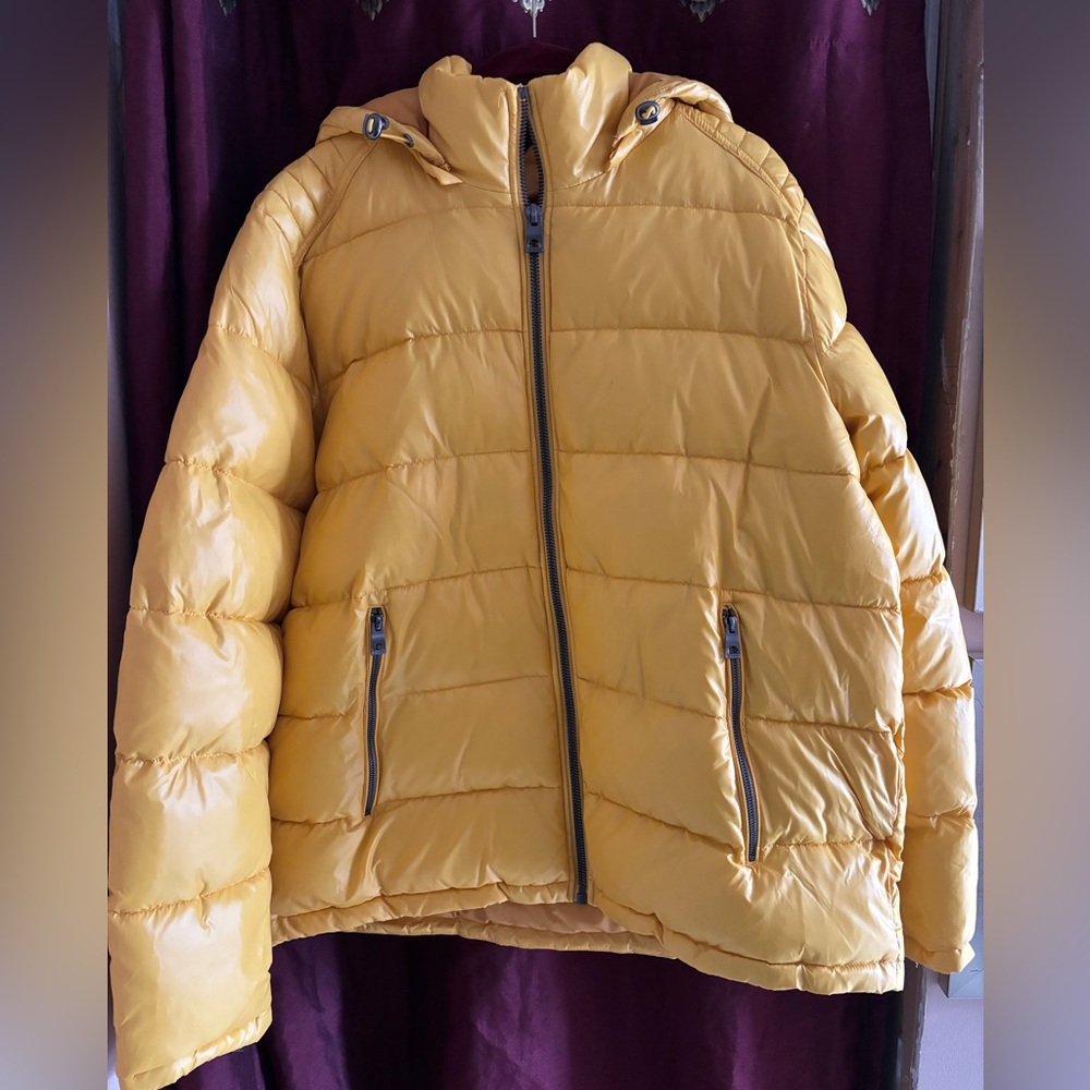 NWOT GUESS Yellow Puffer Jacket size XXL